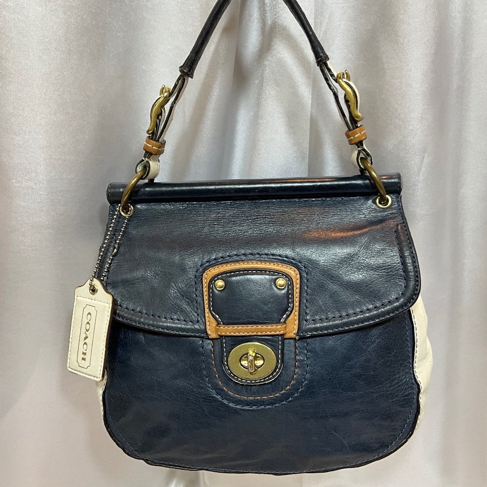 Coach shoulder/Crossbody, Navy & White   40-A4b